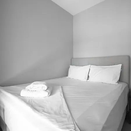 Sea Aura Luxury View, Nilie Hospitality Mgmt