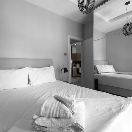Sea Aura Luxury View, Nilie Hospitality Mgmt Διαμέρισμα