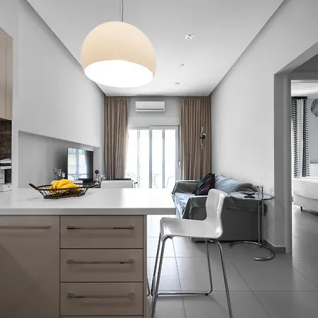 Sea Aura Luxury View, Nilie Hospitality Mgmt Διαμέρισμα *
